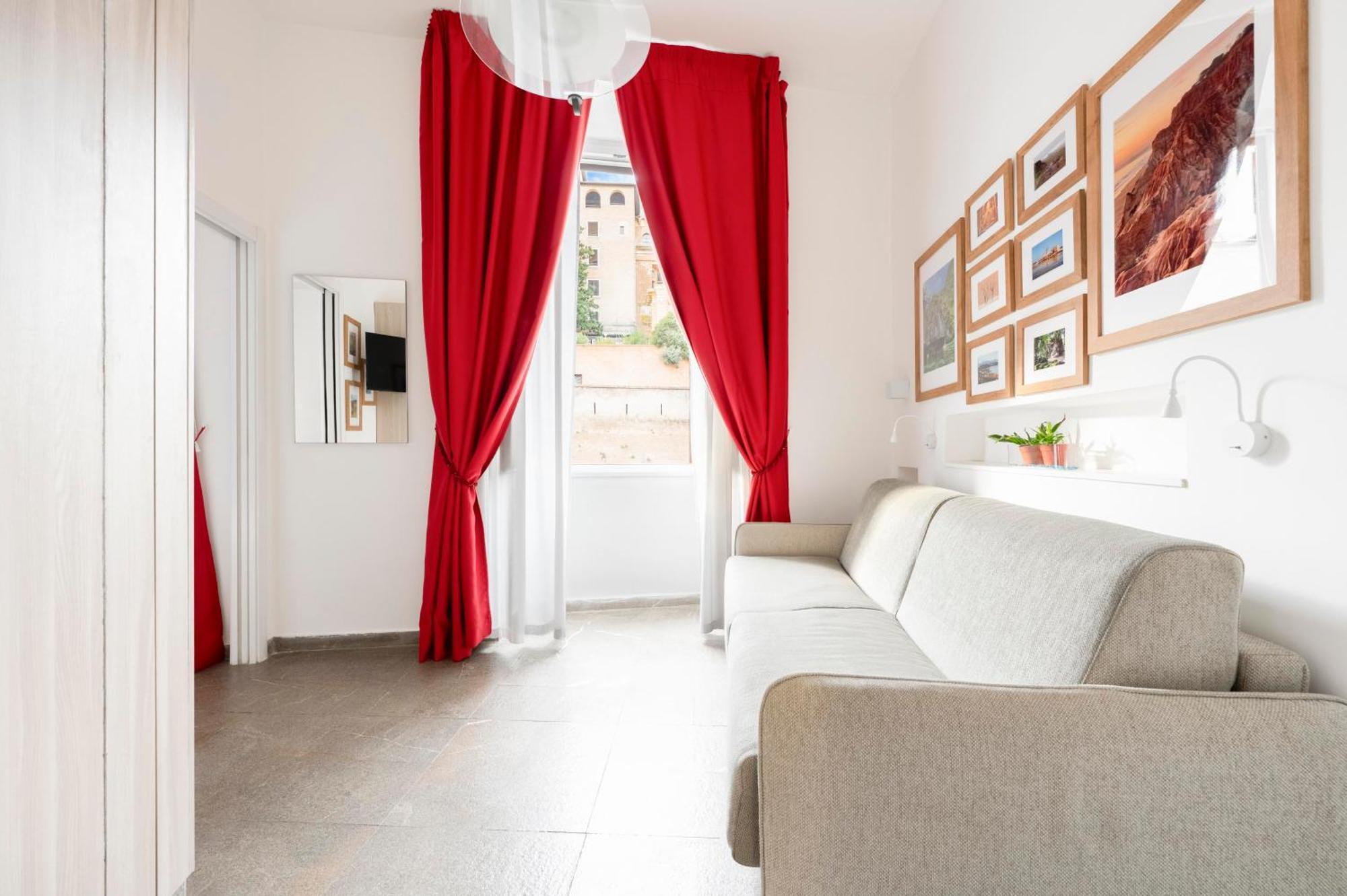 Manfredi House San Pietro, Rome